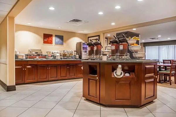Comfort Inn & Suites Somerset - New Brunswick 5