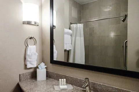 Fairfield Inn & Suites Somerset 5
