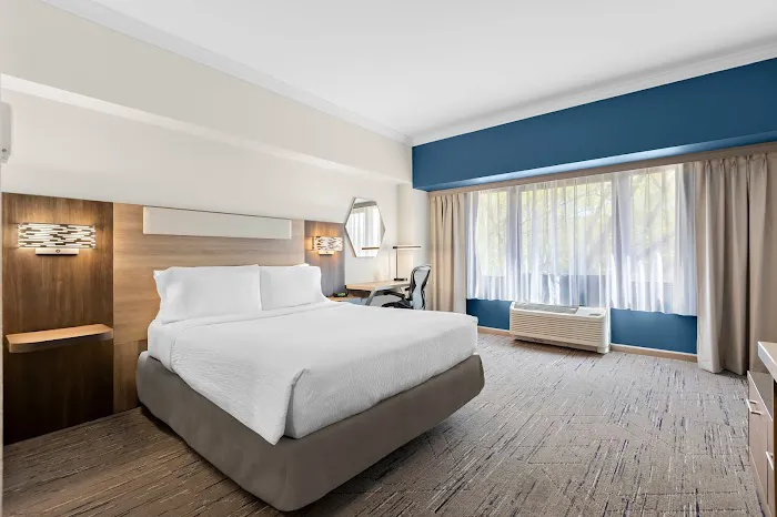 Holiday Inn Express Princeton Southeast by IHG 4