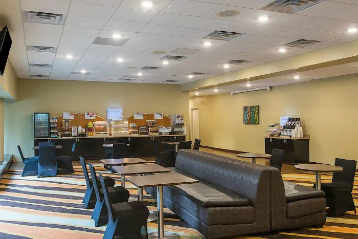 Holiday Inn Express Princeton Southeast by IHG 4