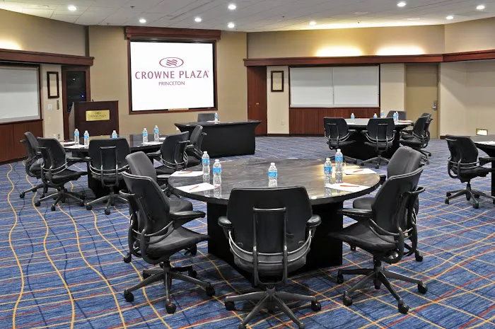 Crowne Plaza Princeton - Conference Center by IHG 4