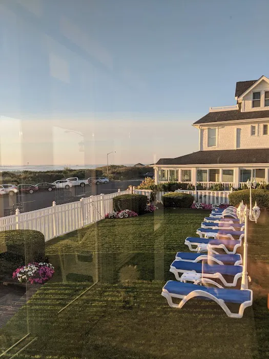 The Breakers on the Ocean 4