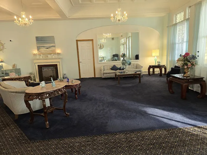 Mayfair Hotel 4