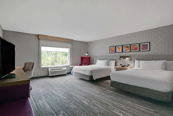 Hilton Garden Inn Hamilton 4