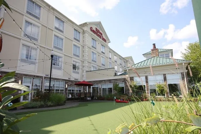 Hilton Garden Inn Hamilton 4