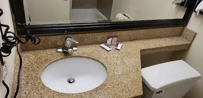 MHO Hotel Bordentown 4