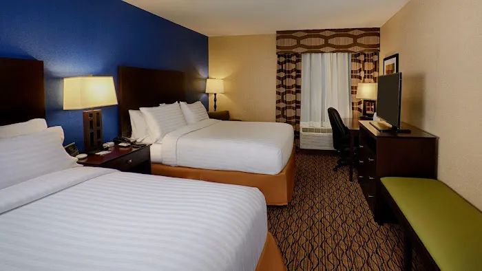 Holiday Inn Express Bordentown - Trenton South by IHG 4