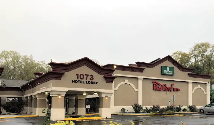 HomeTowne Studios Bordentown – McGuire AFB 4