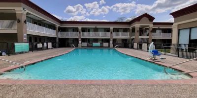 HomeTowne Studios Bordentown – McGuire AFB