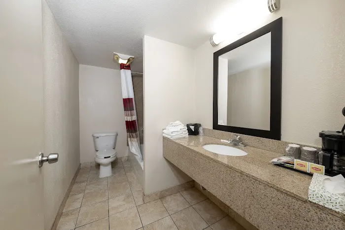Red Roof Inn Bordentown – McGuire AFB 4