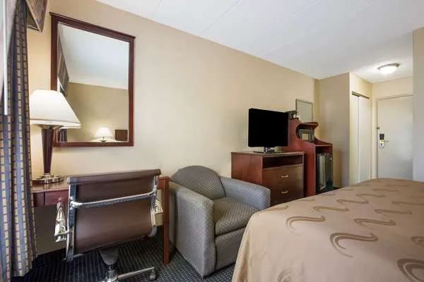 Quality Inn Near Princeton 4