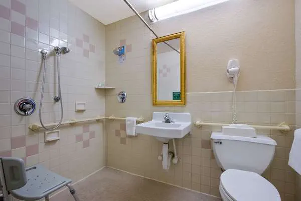Quality Inn Near Princeton 4