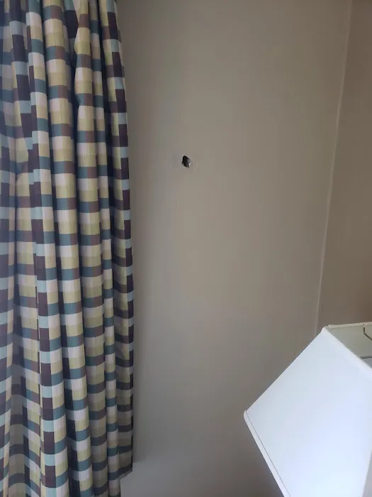 Avon Hotel - Toms River 5