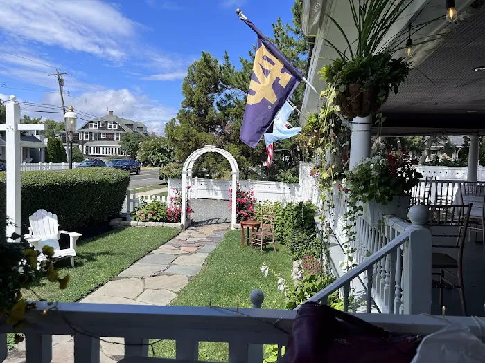 The Grenville Hotel & Restaurant 4