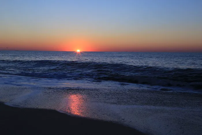 The White Sands Oceanfront Hotel & Spa 4