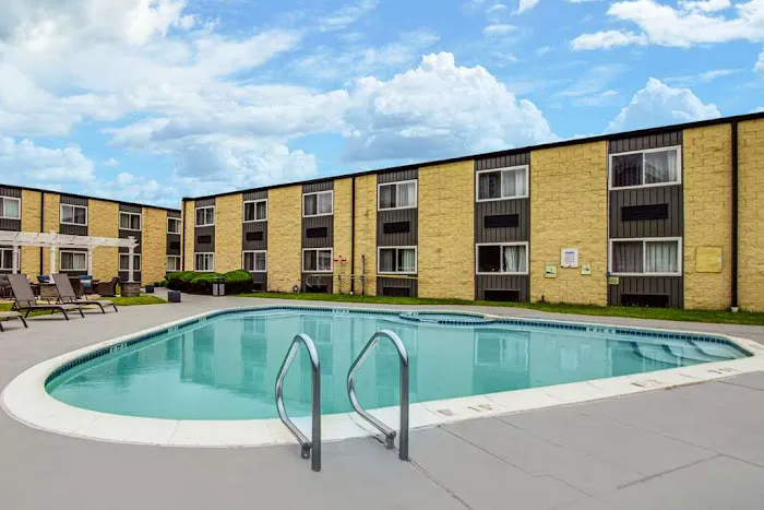 SureStay Plus by Best Western McGuire AFB Jackson 5