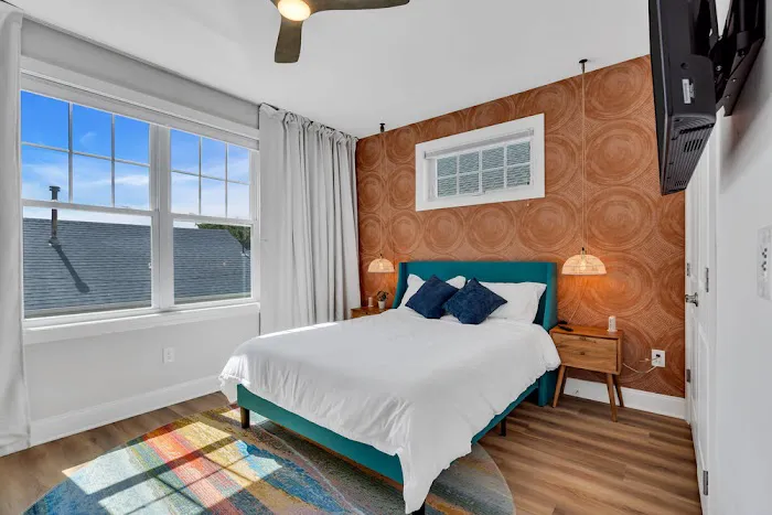 The Sunrise Suite 4
