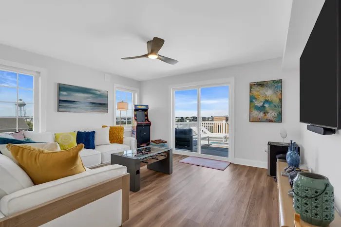 The Sunrise Suite 4