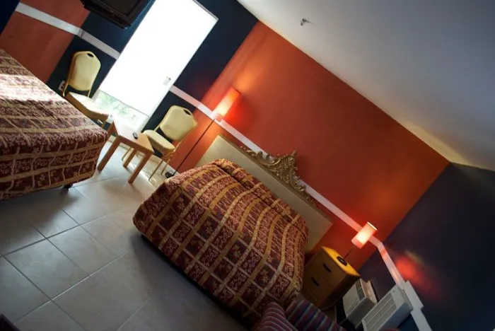 Hotel Sea Breeze - Beach Hotel 4