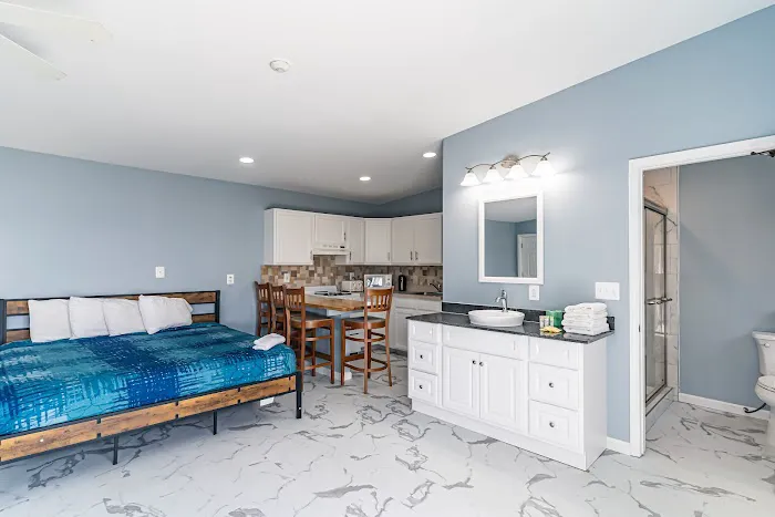 Boardwalk Sand & Surf Inn Beach Hotel 4