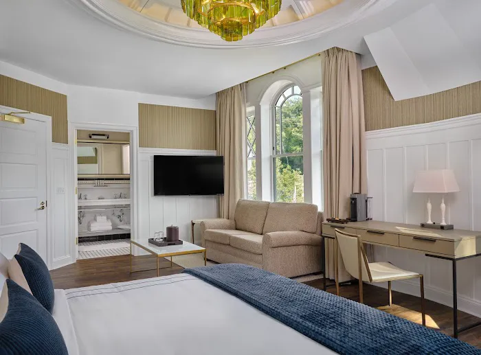 The Northport Hotel 4
