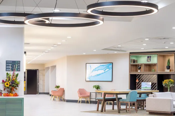 Holiday Inn Long Island - Islip Arpt East by IHG 4