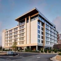 AC Hotel Bridgewater ico