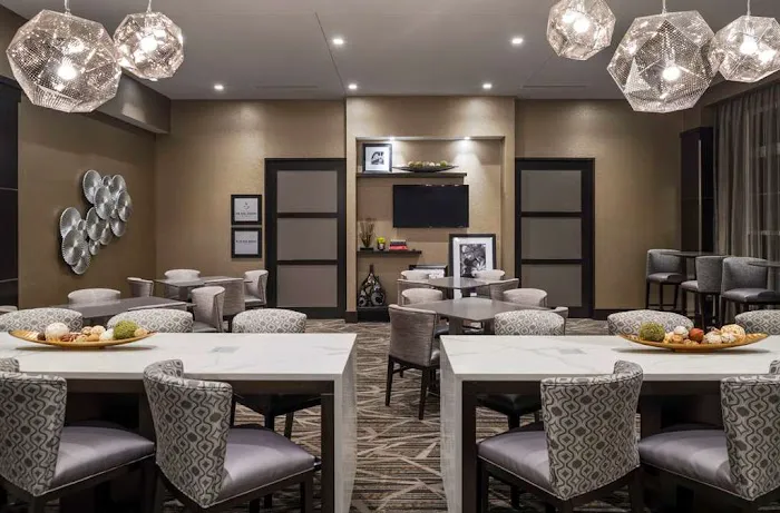 Hampton Inn & Suites Bridgewater 5