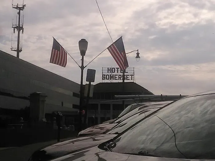 Somerset Hotel 4