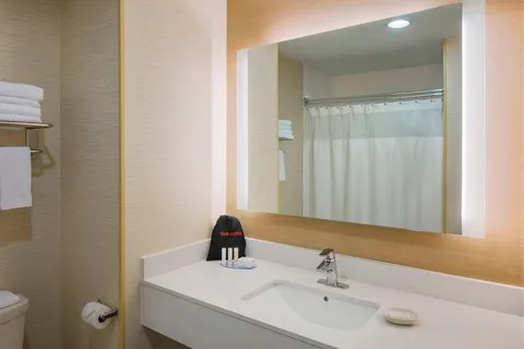 Fairfield Inn & Suites Bridgewater Branchburg/Somerville 4