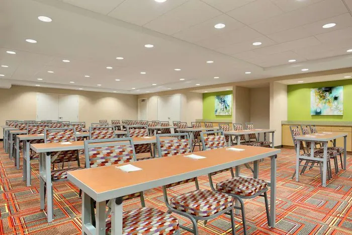 Home2 Suites by Hilton Middletown 4
