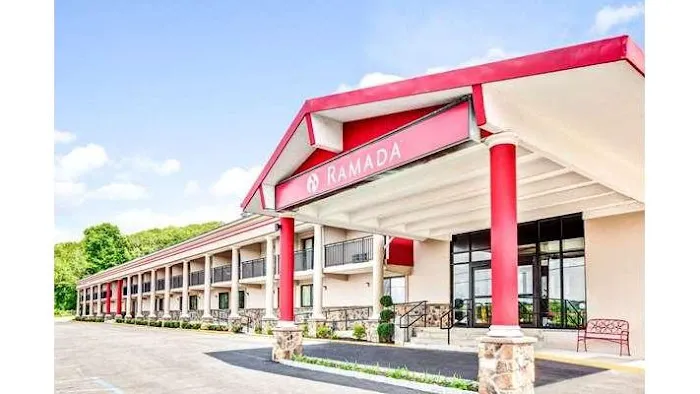 Ramada by Wyndham Rockaway 4
