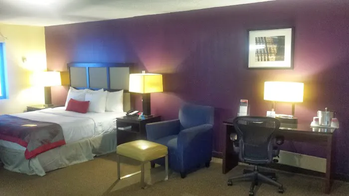 Ramada by Wyndham Rockaway 4