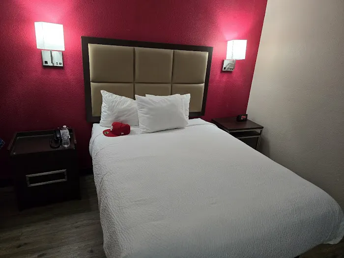 Ramada by Wyndham Rockaway 4