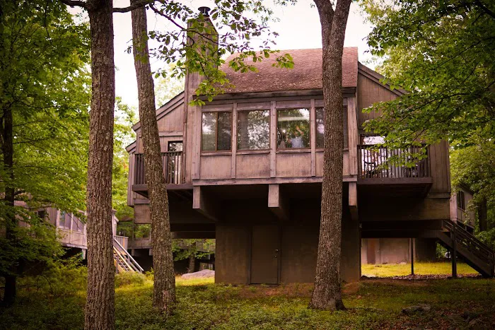 Eagle Village Resort 4
