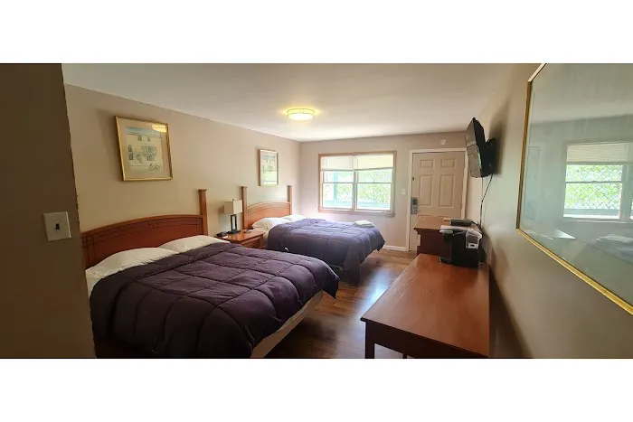 Werry's Cottages Motel & Pub by OYO East Stroudsburg Poconos 4