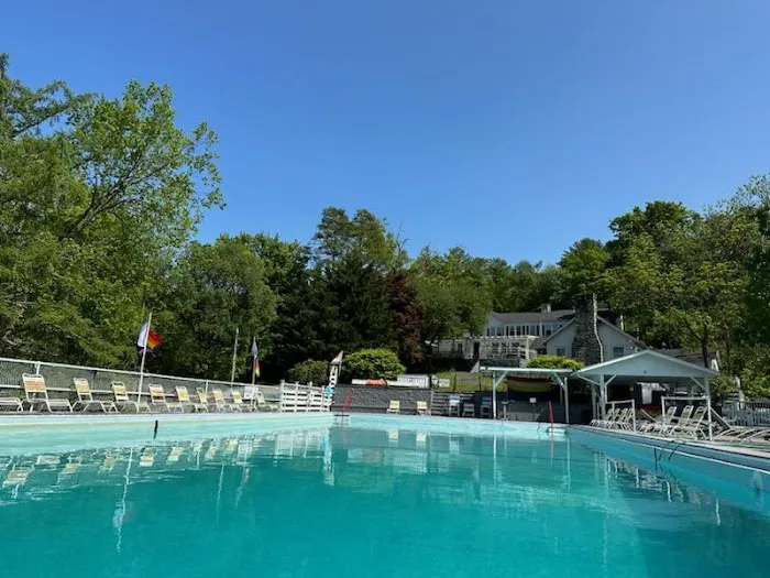 Rainbow Mountain Resort 4