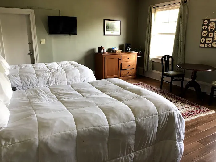 The Shawnee Inn and Golf Resort 4