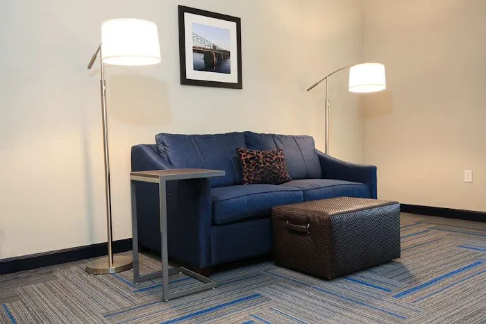 Hampton Inn Bordentown 4