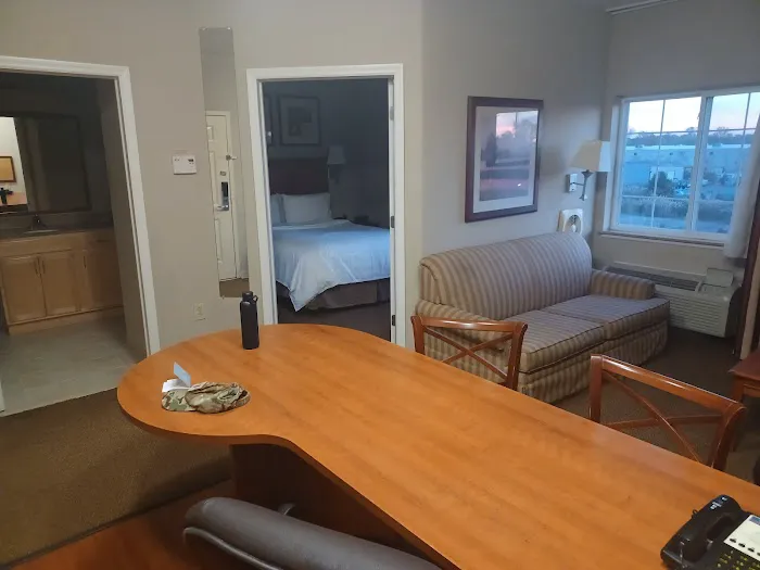 Candlewood Suites Bordentown-Trenton, an IHG Hotel 4