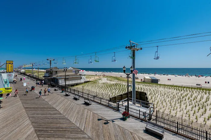 Boardwalk Hotel Charlee Beach Hotel & Beach House rentals 4