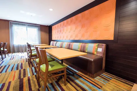 Fairfield Inn Medford Long Island 4