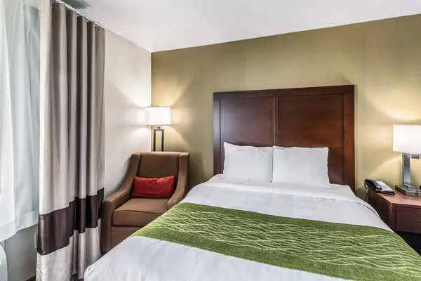 Comfort Inn Medford-Long Island 4