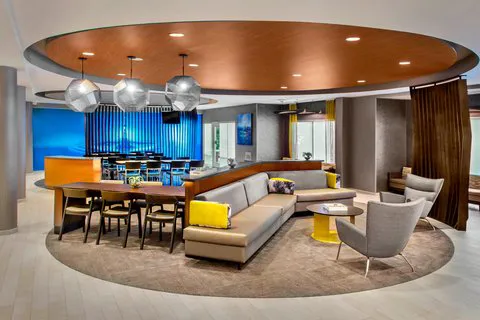 SpringHill Suites Long Island Brookhaven 4