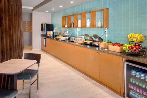 SpringHill Suites Long Island Brookhaven 4