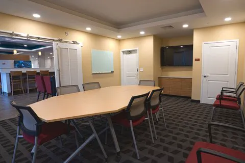 TownePlace Suites Clinton 4