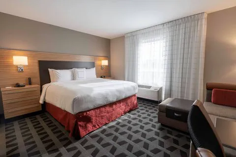 TownePlace Suites Clinton 4
