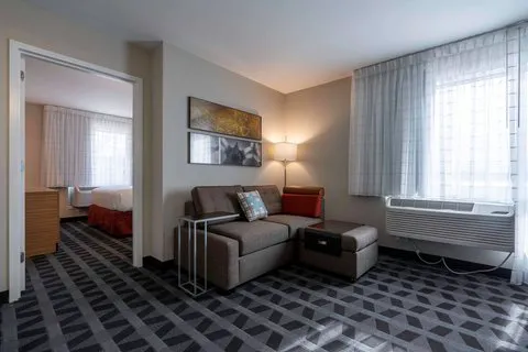TownePlace Suites Clinton 4