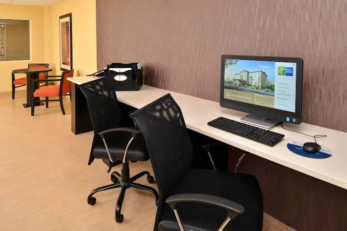 Holiday Inn Express & Suites Peekskill-Lower Hudson Valley by IHG 4