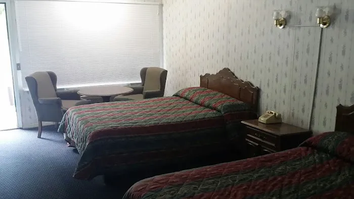 Town Lyne Motel 4